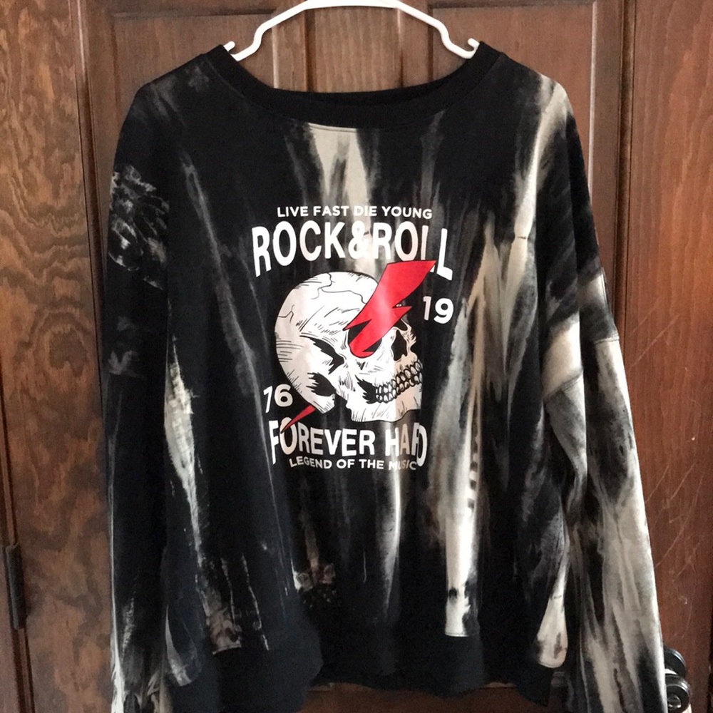 Fashion Nova rock sweatshirt